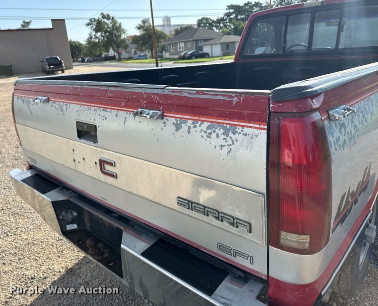 image for item ER2183 1990 GMC Sierra K1500 pickup truck