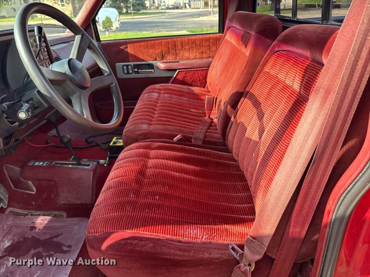 image for item ER2183 1990 GMC Sierra K1500 pickup truck