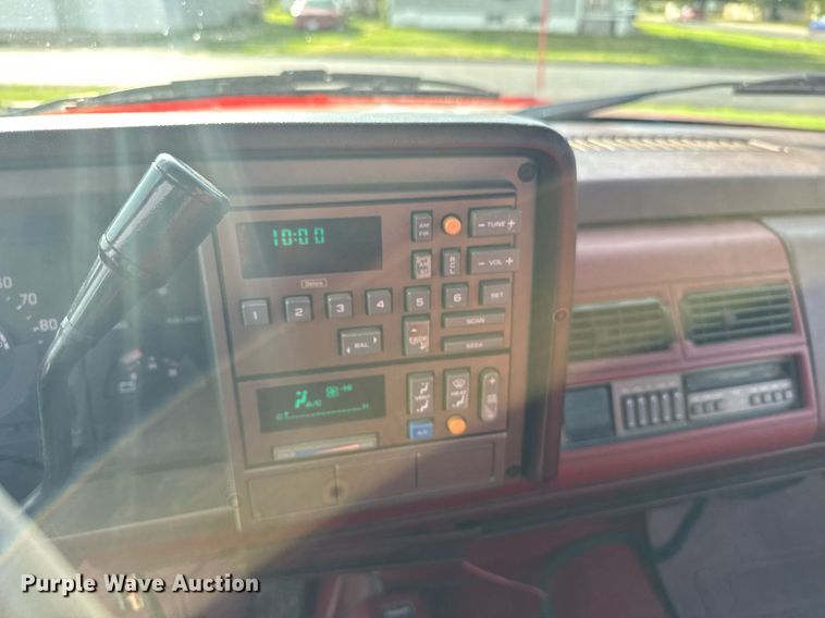 image for item ER2183 1990 GMC Sierra K1500 pickup truck