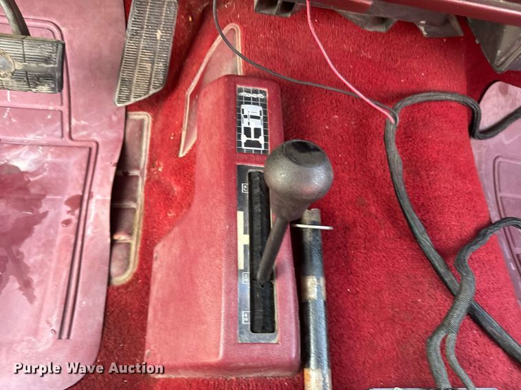 image for item ER2183 1990 GMC Sierra K1500 pickup truck