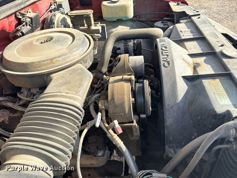 image for item ER2183 1990 GMC Sierra K1500 pickup truck