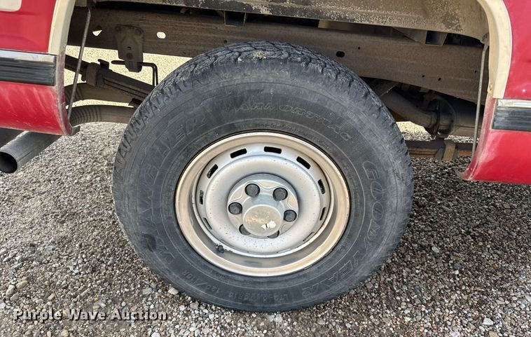 image for item ER2183 1990 GMC Sierra K1500 pickup truck