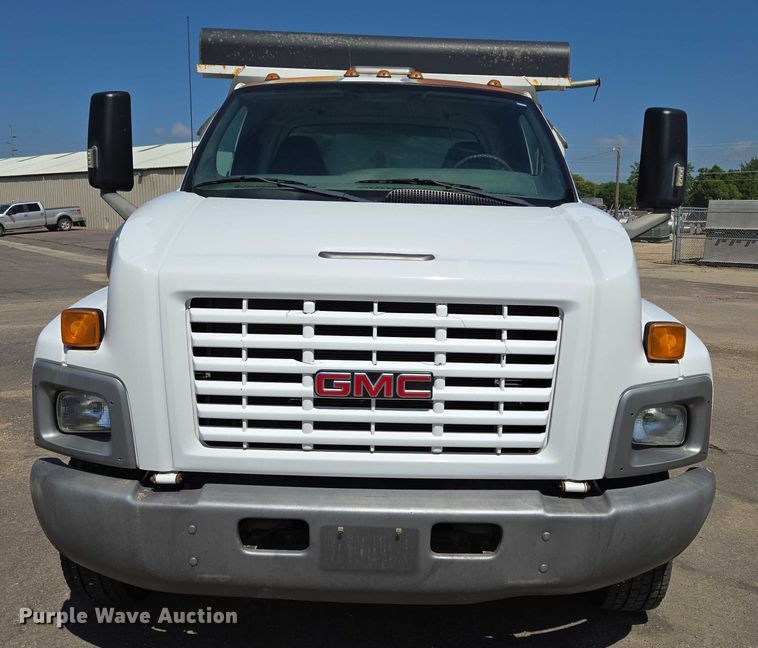 image for item ER5445 2007 GMC C6500 dump truck