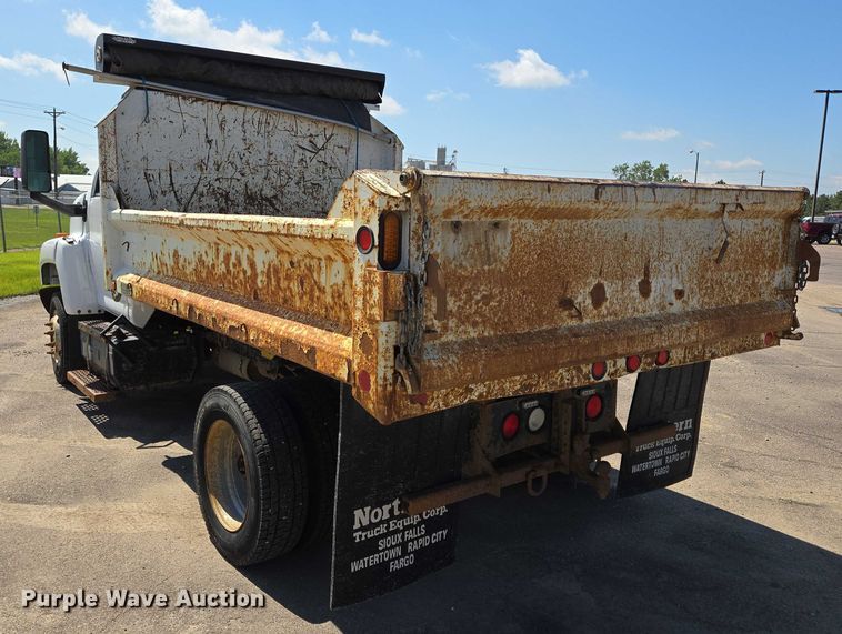 image for item ER5445 2007 GMC C6500 dump truck