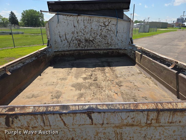 image for item ER5445 2007 GMC C6500 dump truck