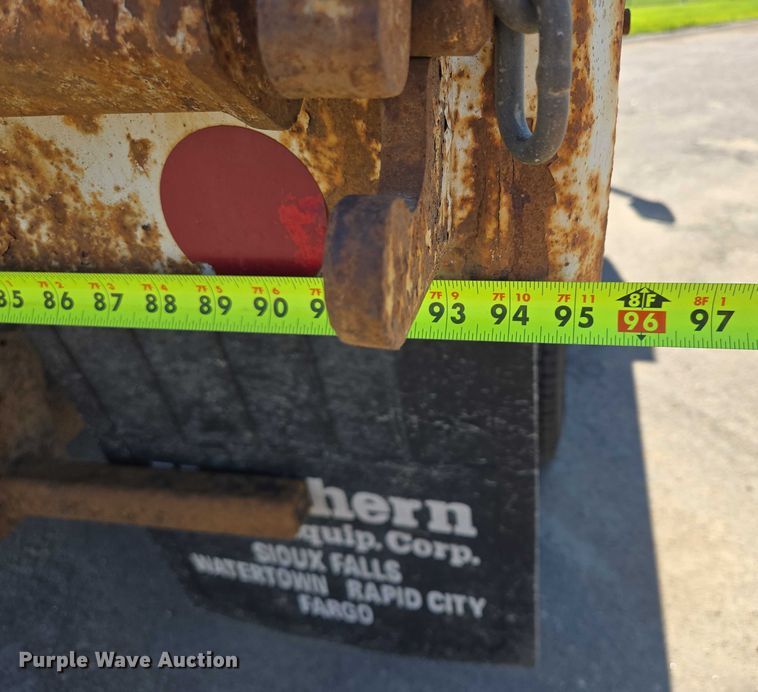 image for item ER5445 2007 GMC C6500 dump truck