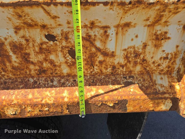 image for item ER5445 2007 GMC C6500 dump truck