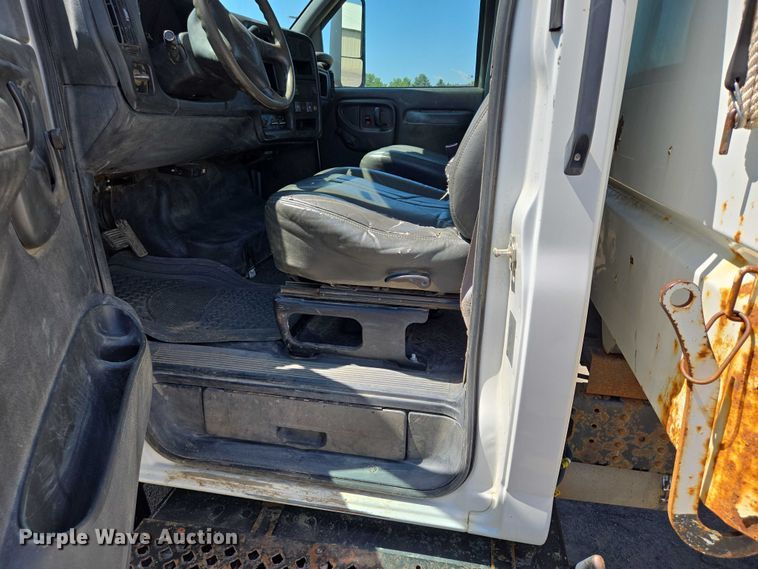image for item ER5445 2007 GMC C6500 dump truck