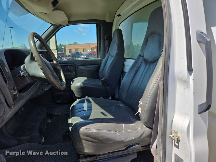 image for item ER5445 2007 GMC C6500 dump truck