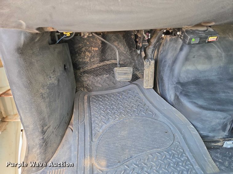 image for item ER5445 2007 GMC C6500 dump truck