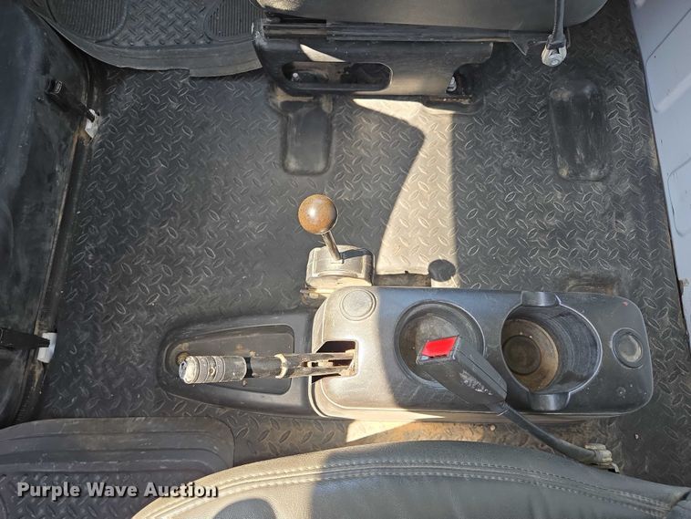 image for item ER5445 2007 GMC C6500 dump truck