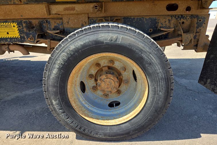 image for item ER5445 2007 GMC C6500 dump truck