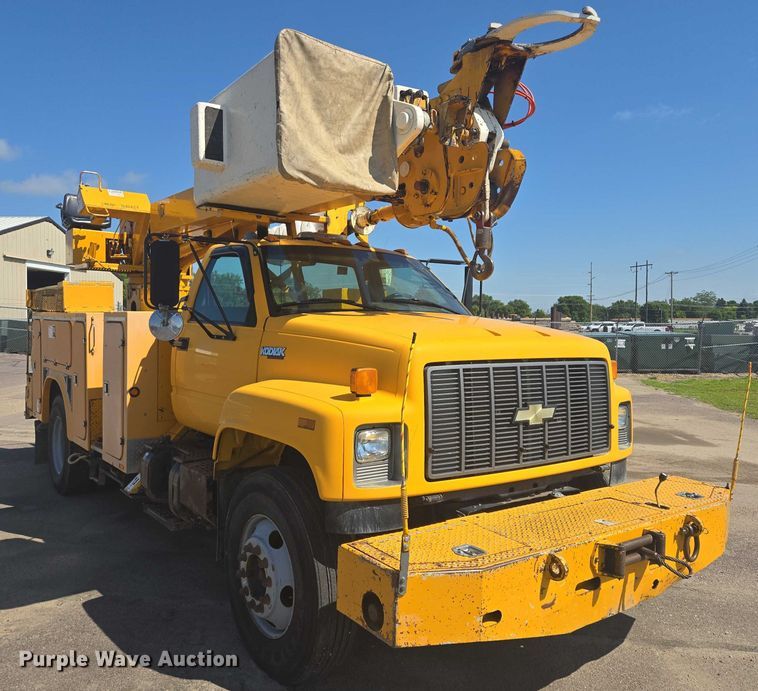 image for item ER5446 1996 Chevrolet Kodiak digger derrick truck