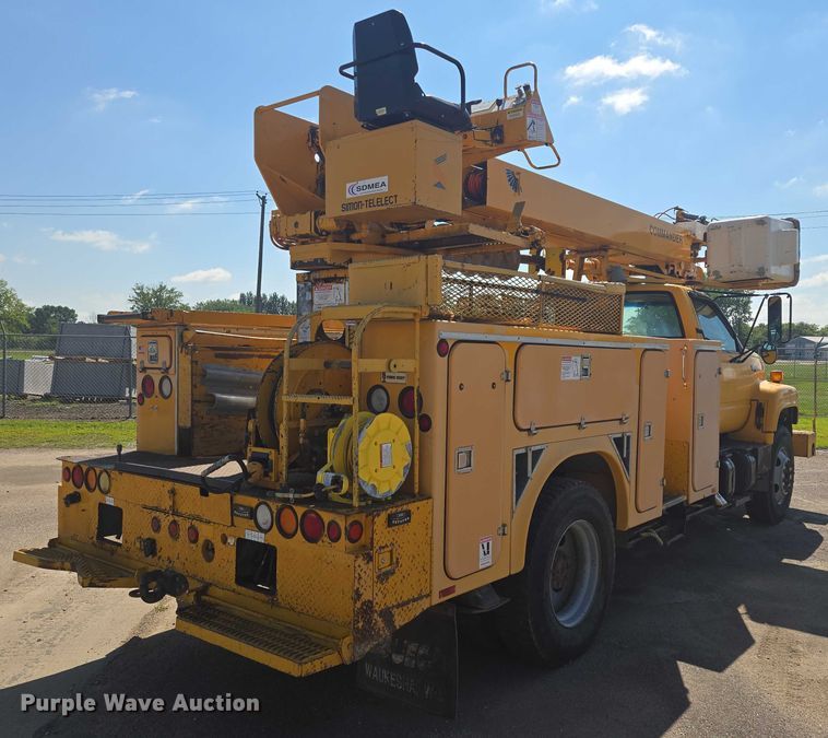 image for item ER5446 1996 Chevrolet Kodiak digger derrick truck