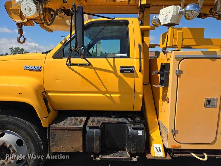 image for item ER5446 1996 Chevrolet Kodiak digger derrick truck