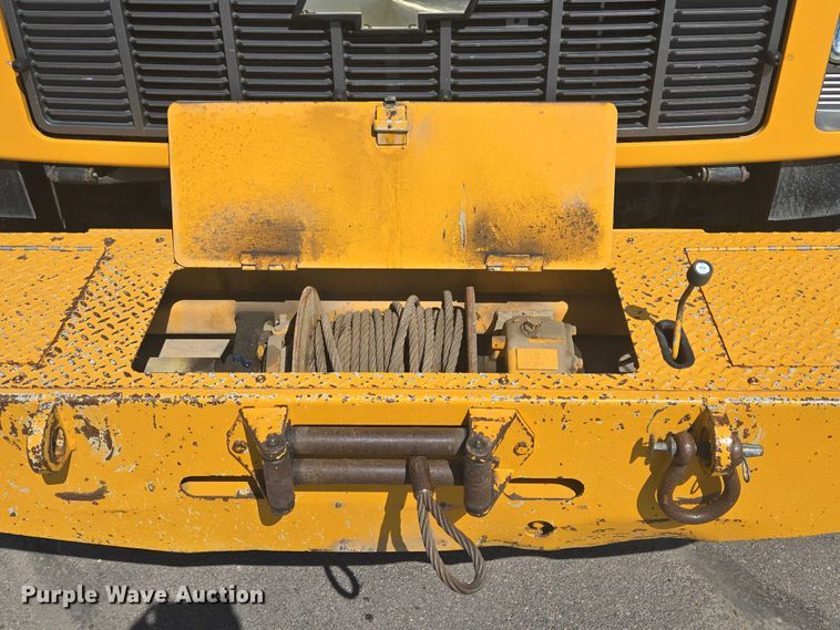 image for item ER5446 1996 Chevrolet Kodiak digger derrick truck