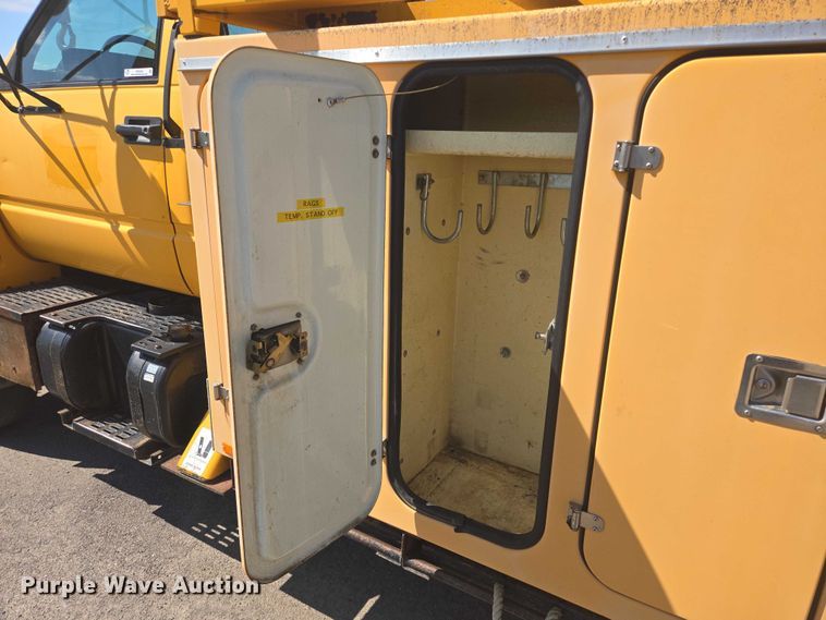 image for item ER5446 1996 Chevrolet Kodiak digger derrick truck