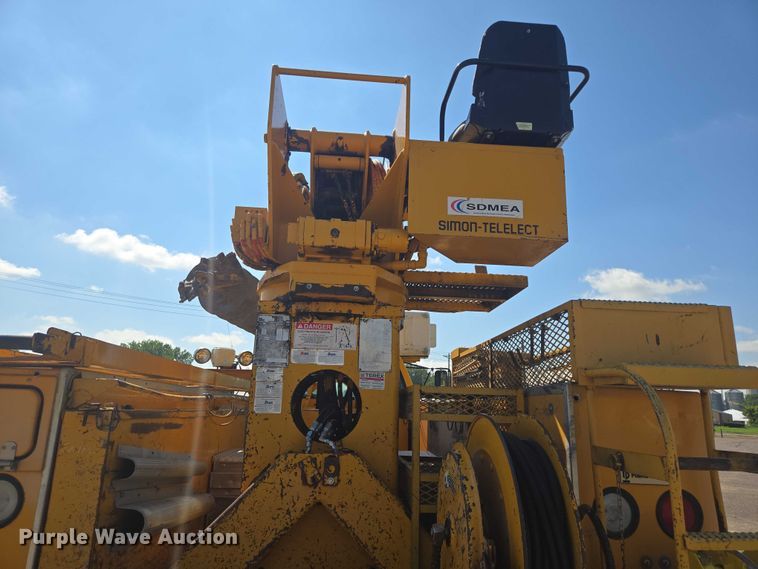 image for item ER5446 1996 Chevrolet Kodiak digger derrick truck