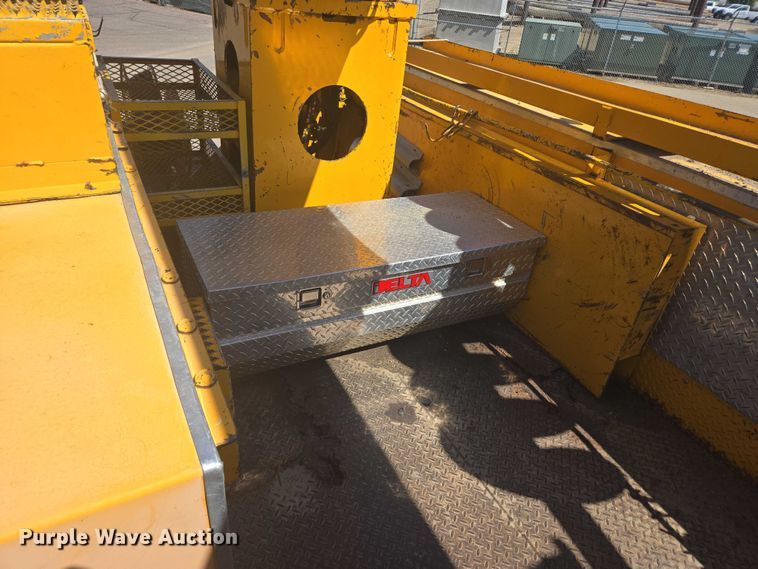 image for item ER5446 1996 Chevrolet Kodiak digger derrick truck