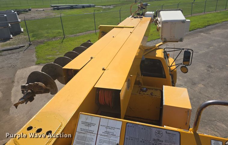 image for item ER5446 1996 Chevrolet Kodiak digger derrick truck