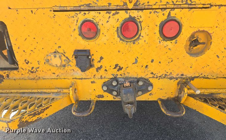 image for item ER5446 1996 Chevrolet Kodiak digger derrick truck