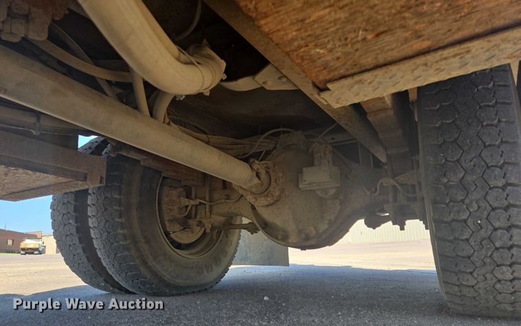 image for item ER5446 1996 Chevrolet Kodiak digger derrick truck