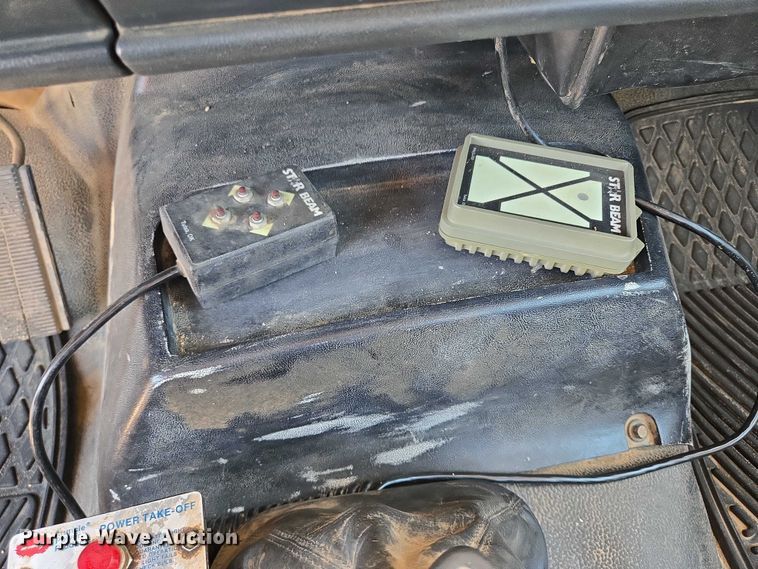 image for item ER5446 1996 Chevrolet Kodiak digger derrick truck