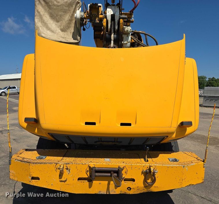 image for item ER5446 1996 Chevrolet Kodiak digger derrick truck