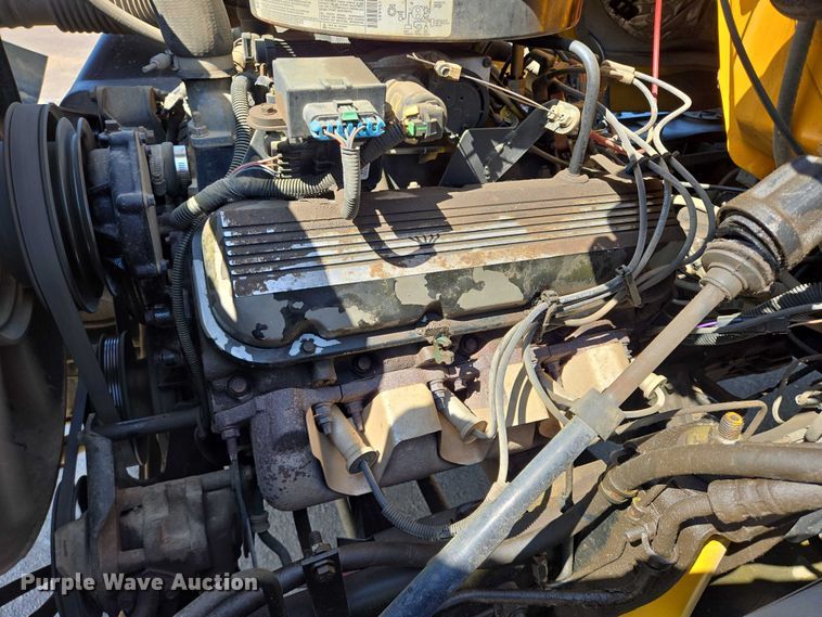 image for item ER5446 1996 Chevrolet Kodiak digger derrick truck