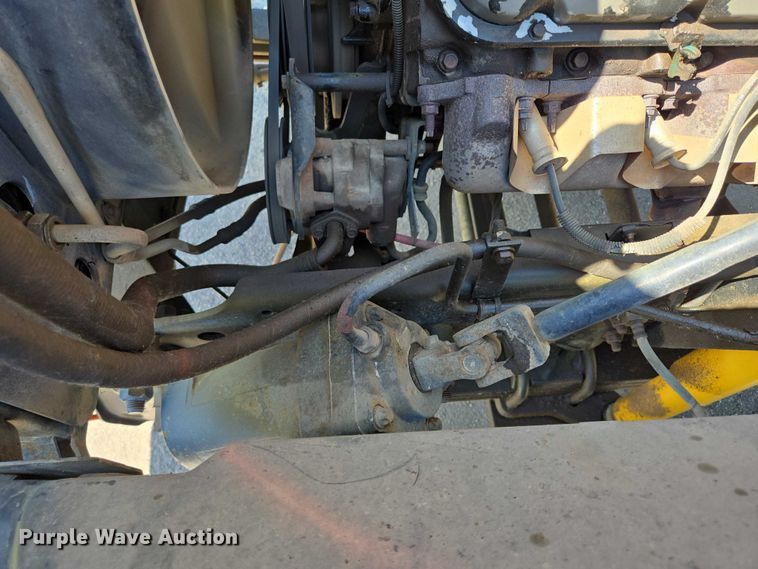 image for item ER5446 1996 Chevrolet Kodiak digger derrick truck