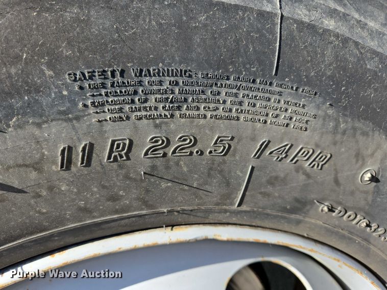 image for item ER5446 1996 Chevrolet Kodiak digger derrick truck