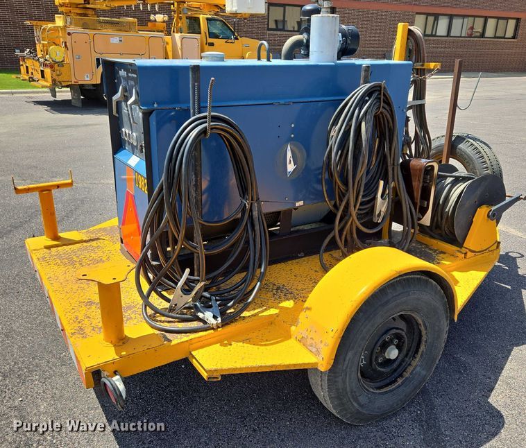 image for item ER5449 1995 Miller WD-5 welder/generator