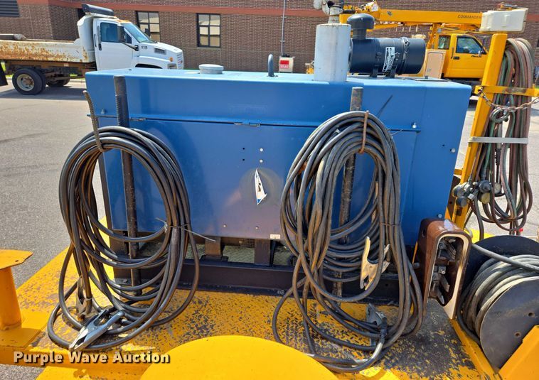 image for item ER5449 1995 Miller WD-5 welder/generator