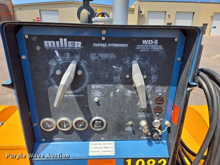 image for item ER5449 1995 Miller WD-5 welder/generator