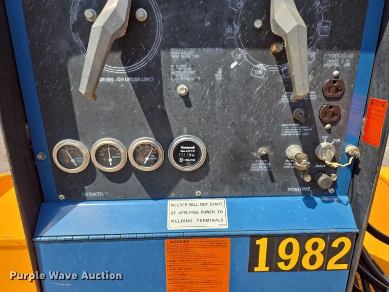 image for item ER5449 1995 Miller WD-5 welder/generator