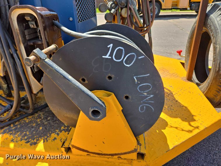 image for item ER5449 1995 Miller WD-5 welder/generator