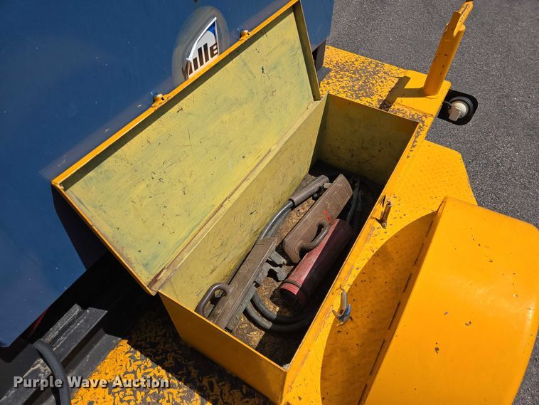 image for item ER5449 1995 Miller WD-5 welder/generator