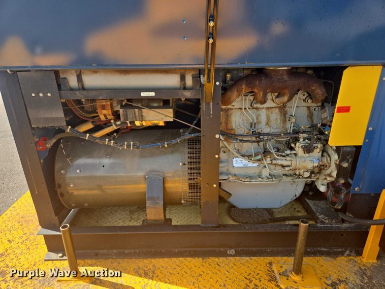 image for item ER5449 1995 Miller WD-5 welder/generator