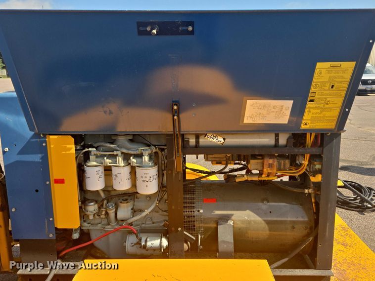 image for item ER5449 1995 Miller WD-5 welder/generator