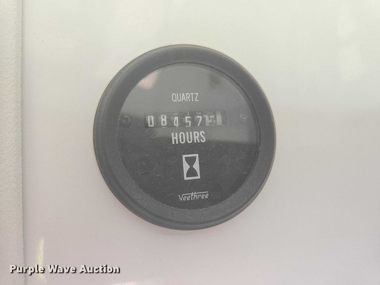 image for item ER5452 2012 Ford E450 shuttle bus