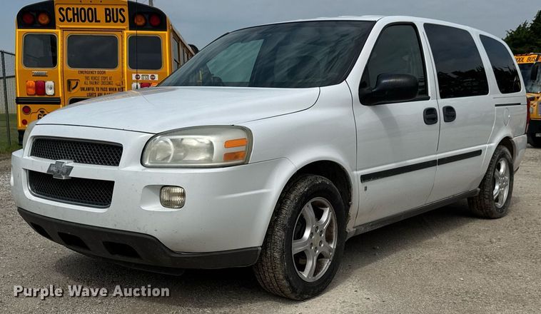 image for item ET8012 2008 Chevrolet Uplander LS van