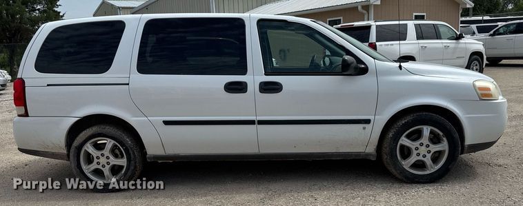 image for item ET8012 2008 Chevrolet Uplander LS van