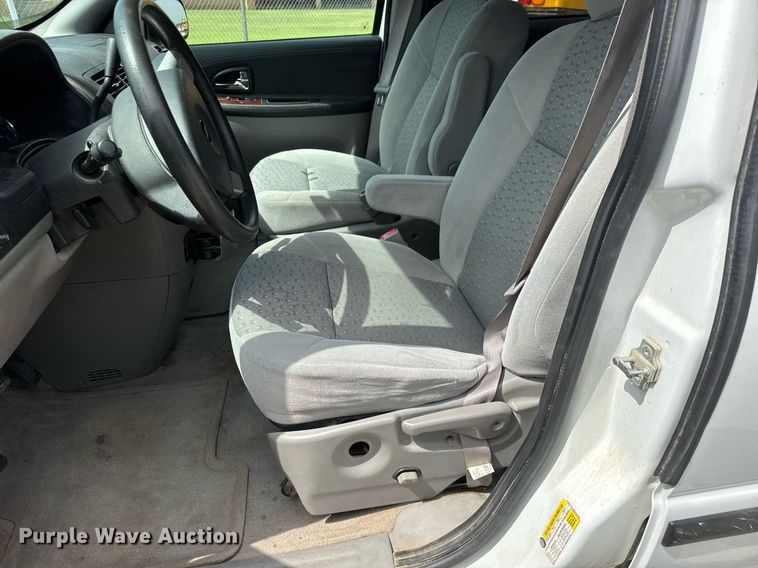 image for item ET8012 2008 Chevrolet Uplander LS van