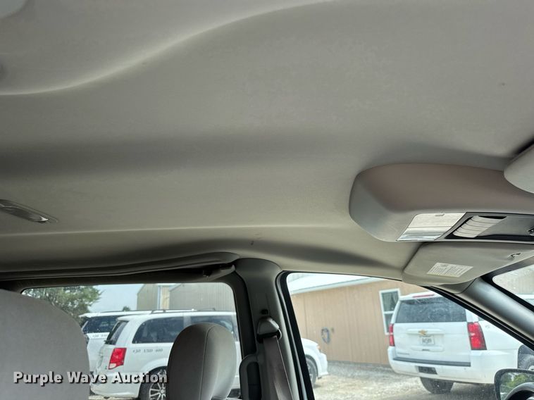 image for item ET8012 2008 Chevrolet Uplander LS van