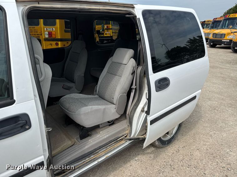 image for item ET8012 2008 Chevrolet Uplander LS van