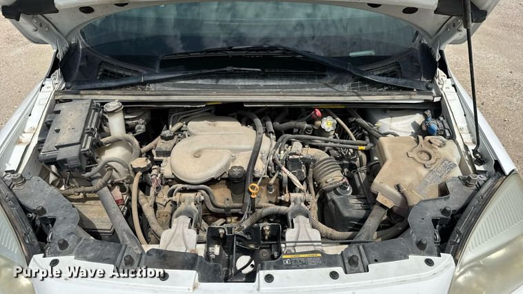 image for item ET8012 2008 Chevrolet Uplander LS van