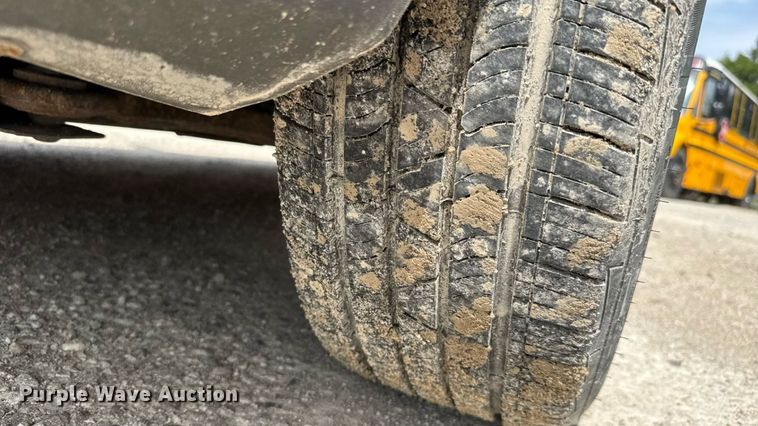 image for item ET8012 2008 Chevrolet Uplander LS van