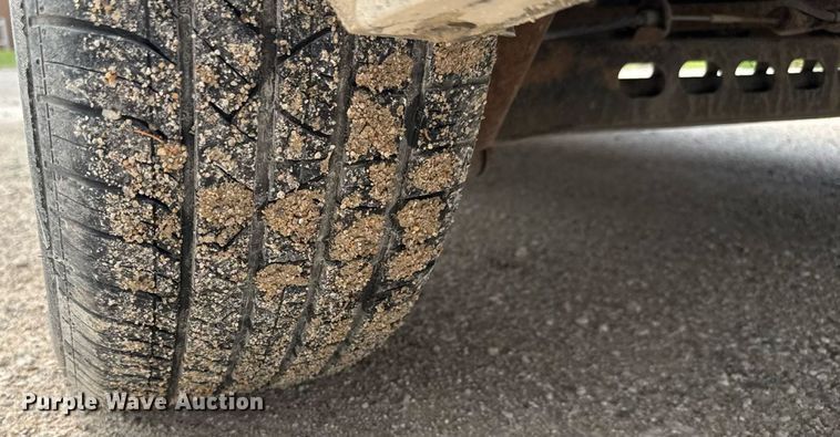 image for item ET8012 2008 Chevrolet Uplander LS van