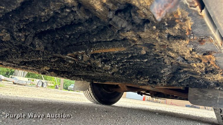 image for item ET8013 2004 Blue Bird 4500 coach bus