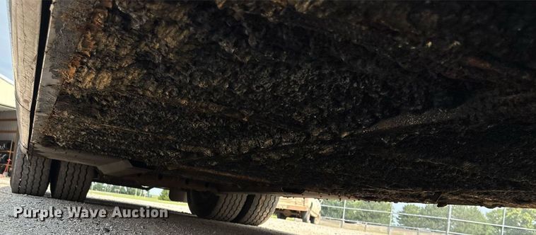 image for item ET8013 2004 Blue Bird 4500 coach bus